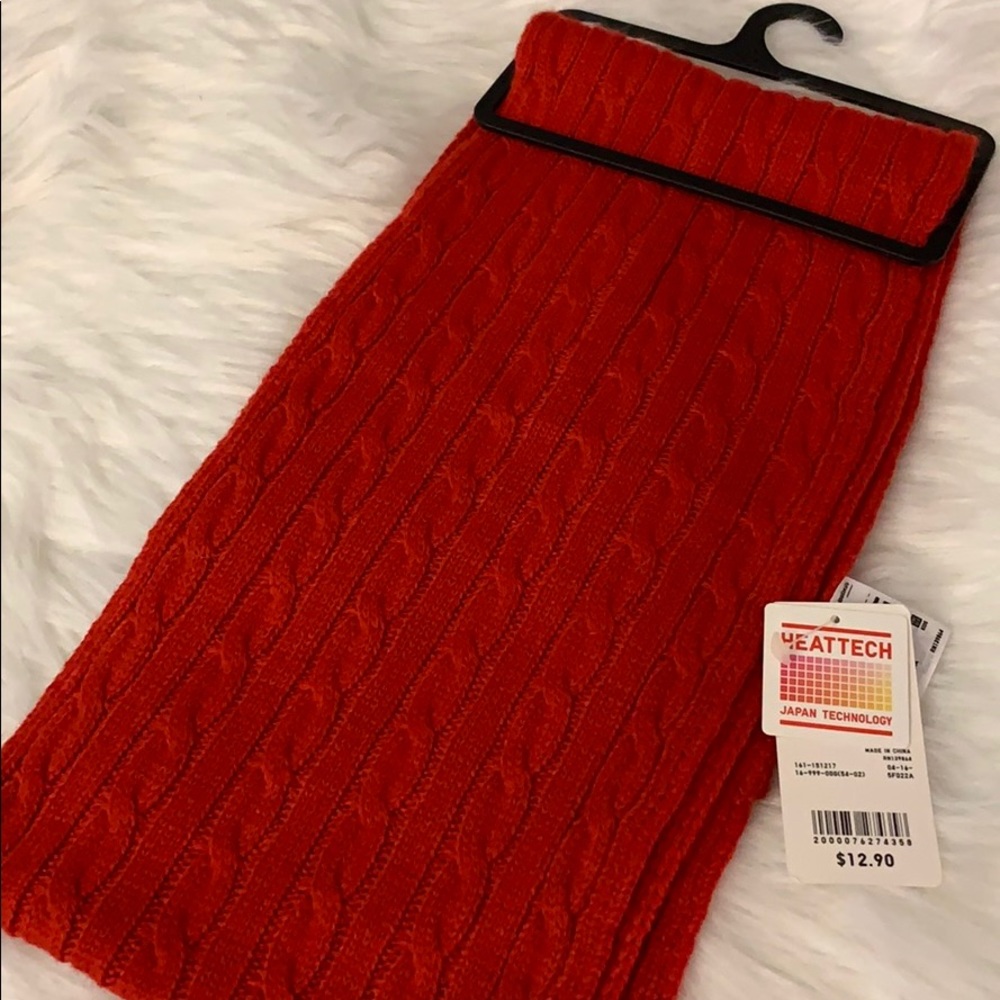 BNWT KIDS UNIQLO SCARF